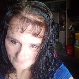 Meet your Posher, Laurie